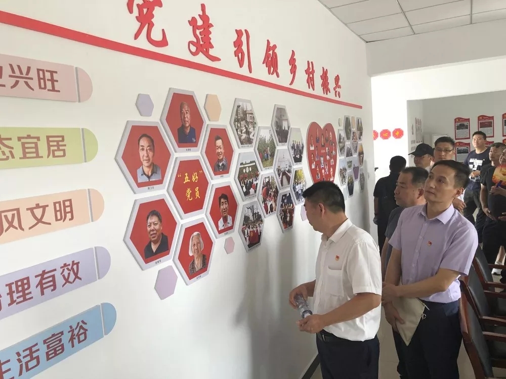 【护航进博会】助力进博会，党员在行动