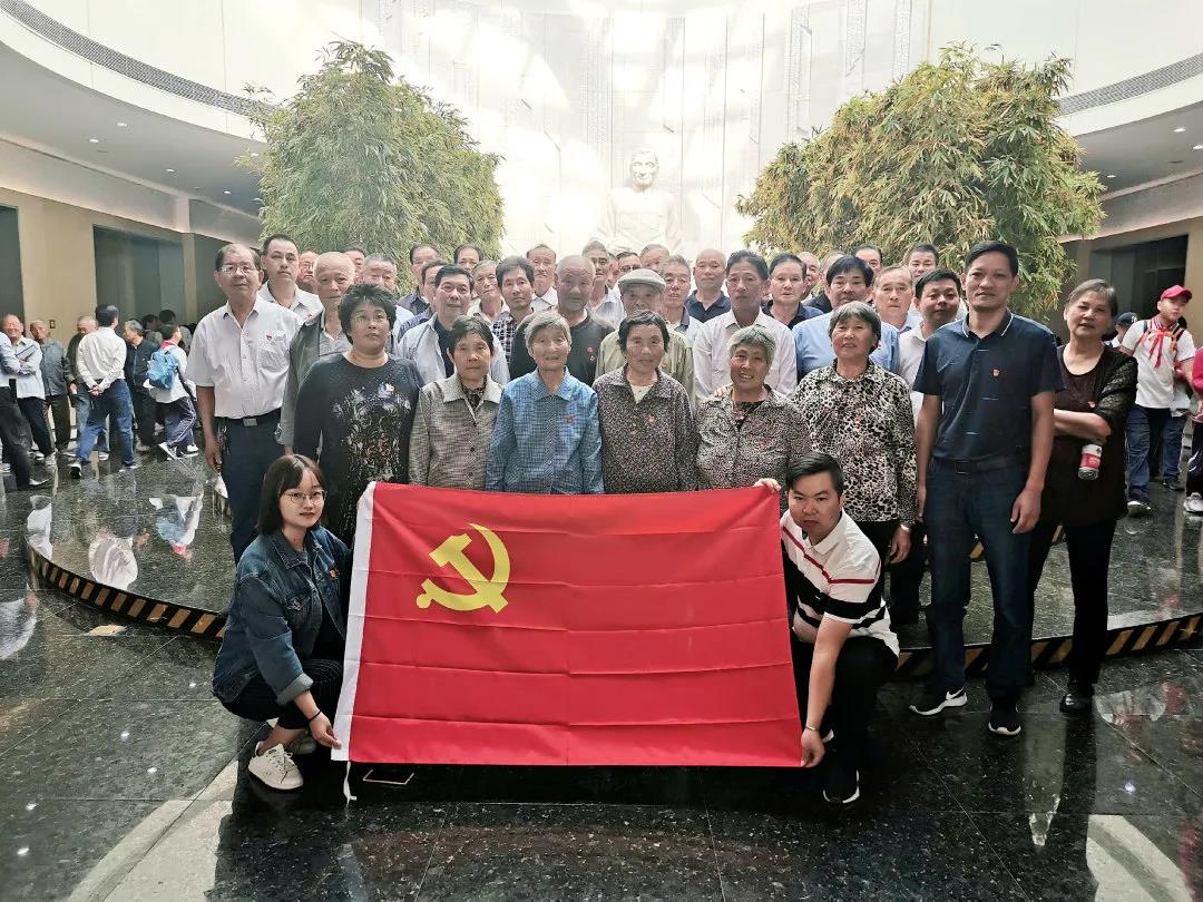 【乡村振兴在路上】从“异乡客”到“家乡人” 选调生意气奋发书写青春