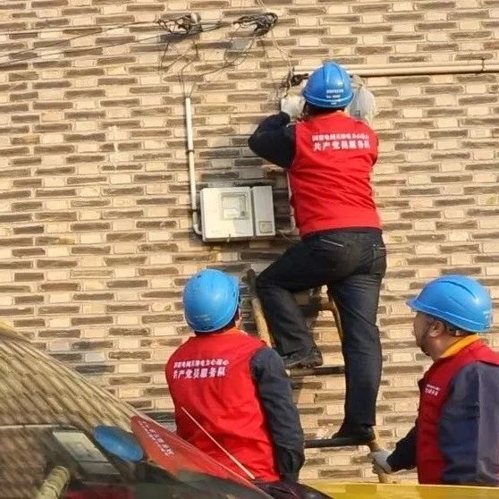 【代表风采】《二十大代表风采录》┆《救民于水火的胜利》《科技梦助推中国梦》《点亮万家的蓝领工匠》