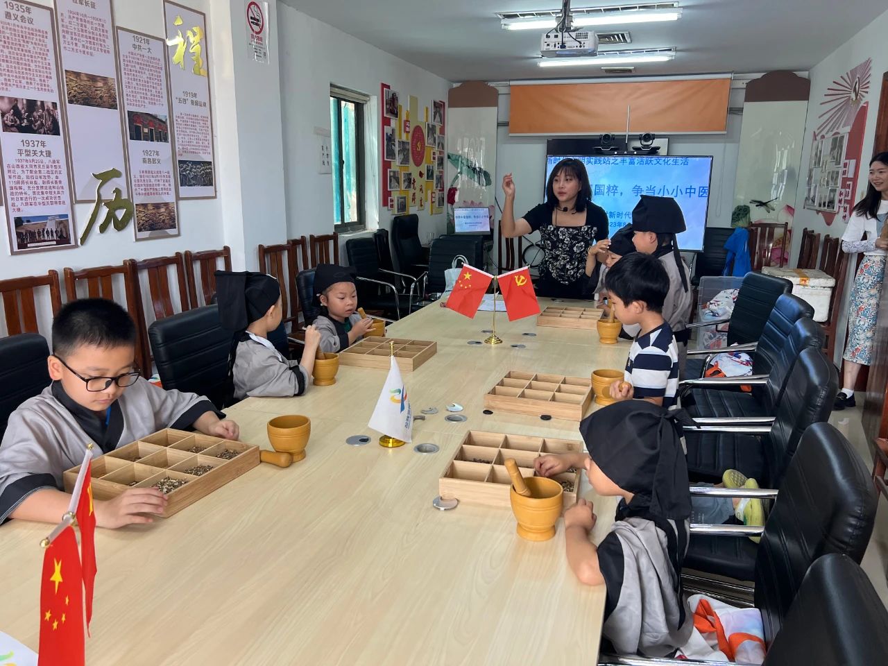 【党群阵地】徐泾镇：党群阵地搭平台，共度暑假好时光
