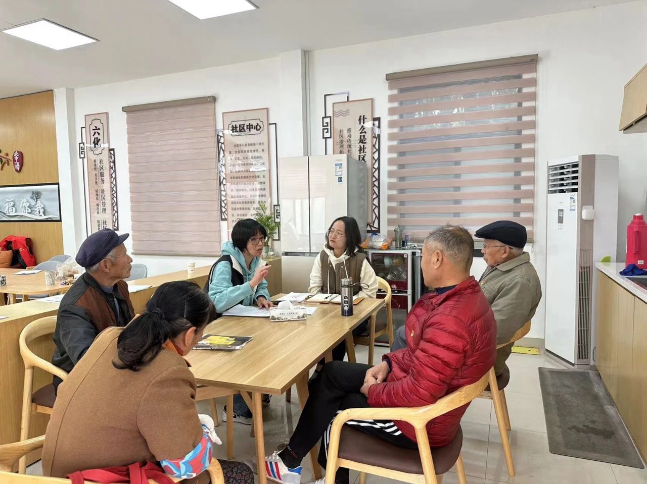 【乡村振兴在路上】从“村民”到“村干部” 换个身份回农村 | 金泽镇金泽村第一书记 陆琼