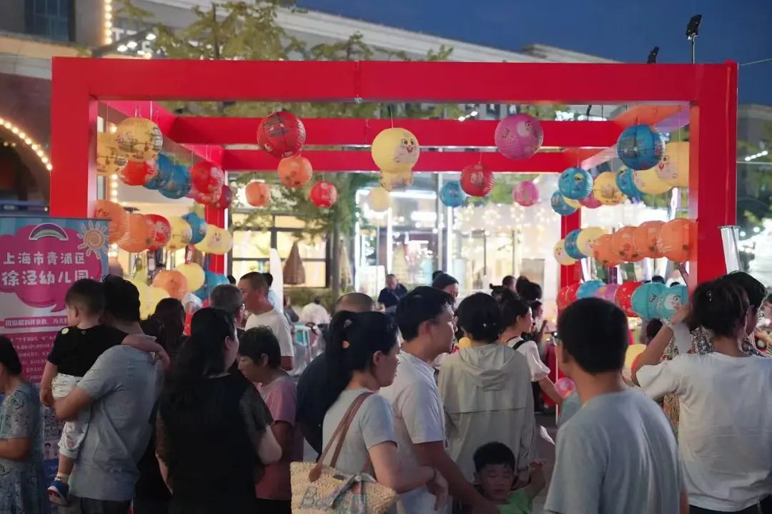【基层治理】徐泾镇：从“后街”到“前台”～青浦这个“网红”街区的社区居委这样写“命题作文”→