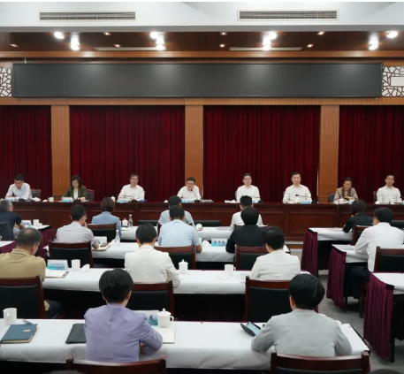青浦区召开2025年实施乡村振兴战略现场推进会暨农村工作会议