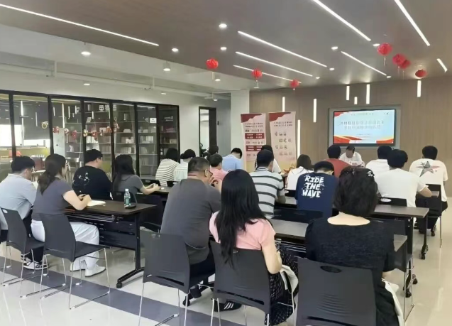 【党员教育】徐泾镇：从“流入”到“融入”：“三张网”织就流动党员“红色归属”