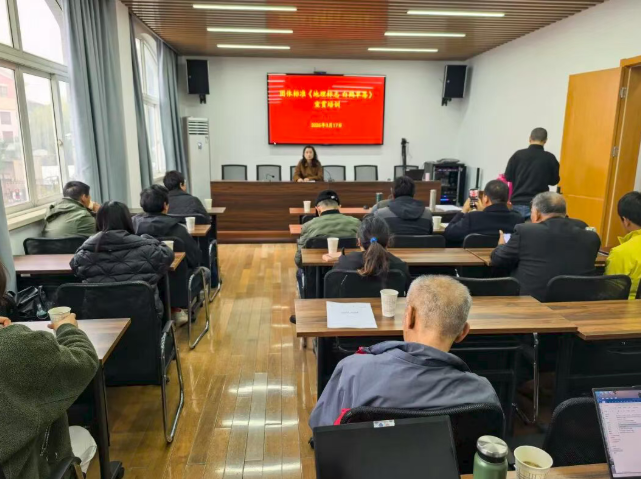 【幸福里·温暖家】白鹤镇：党建引领“四张清单”助力赋能“三大赛道”