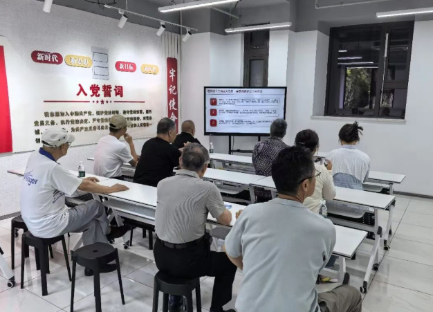 【学思想 强作风 建新功】徐泾镇龙浦居民区：以治理之“优”促民生之“暖” 绘就宜居社区新画卷