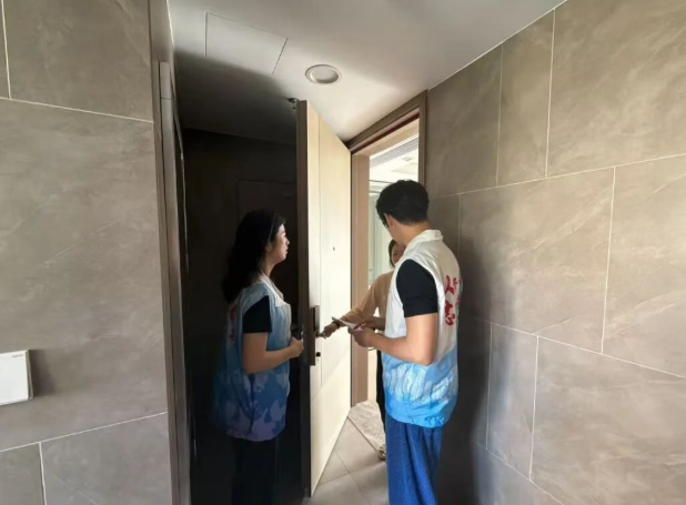 【学思想 强作风 建新功】开门一件事丨盈浦街道观云浦居民区：赶走“不速之鸽”，守住居民“安心窝”