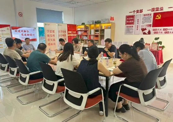 【物业治理】华新镇华新居民区：激活“融+”引擎 驱动老旧小区“逆生长”